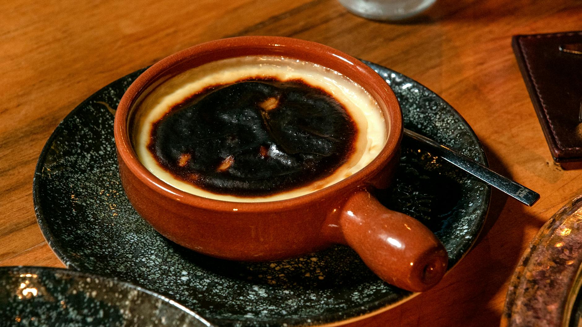 Basque Burnt Cheesecake with Vanilla and Caramelized Top