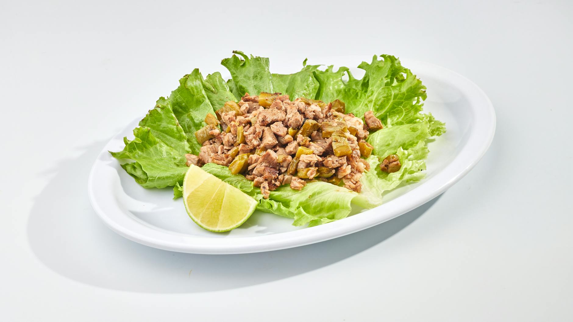 Fiery Lime Larb Lettuce Cups